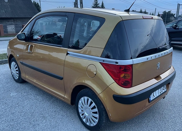 Peugeot 1007 cena 8850 przebieg: 109700, rok produkcji 2005 z Krośniewice małe 79